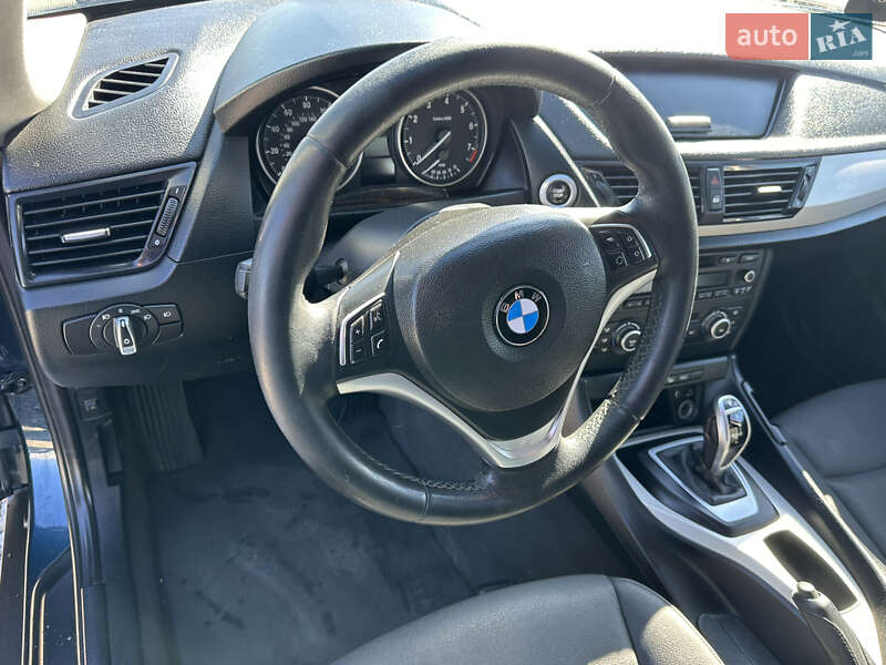 Позашляховик / Кросовер BMW X1 2015 в Івано-Франківську