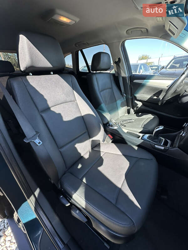 Позашляховик / Кросовер BMW X1 2015 в Івано-Франківську