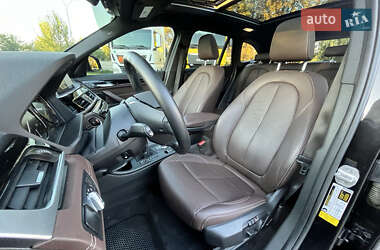 Внедорожник / Кроссовер BMW X1 2020 в 