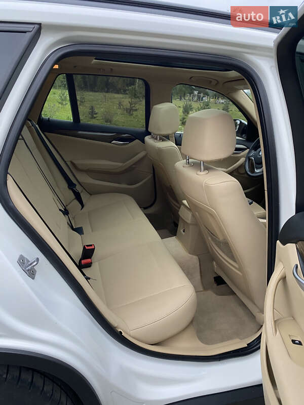 Внедорожник / Кроссовер BMW X1 2012 в Коломые