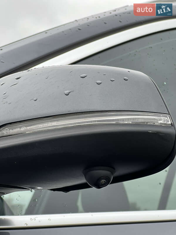 Внедорожник / Кроссовер BMW X1 2016 в Киеве