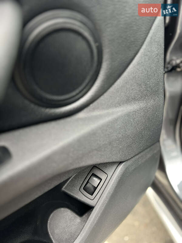 Внедорожник / Кроссовер BMW X1 2016 в Киеве