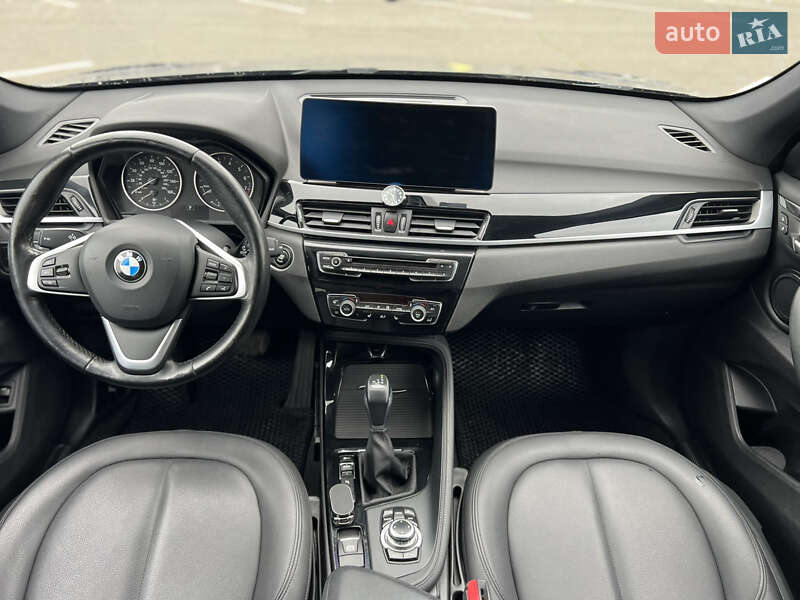 Внедорожник / Кроссовер BMW X1 2016 в Киеве