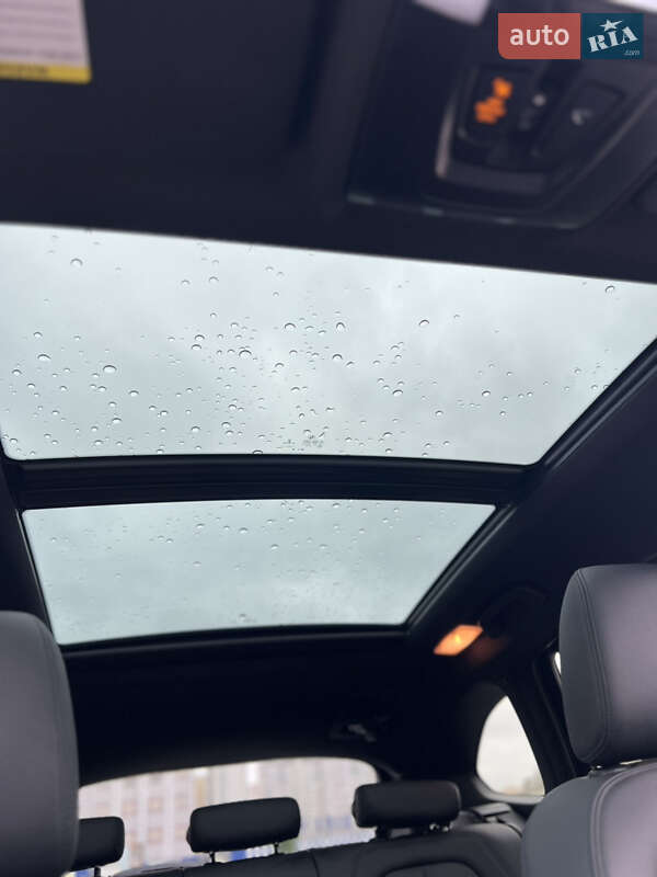 Внедорожник / Кроссовер BMW X1 2016 в Киеве