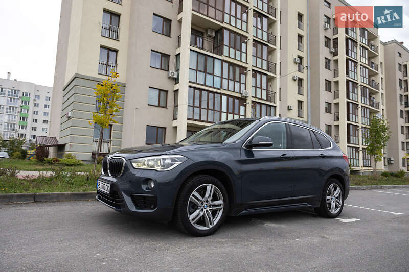 Внедорожник / Кроссовер BMW X1 2016 в Виннице