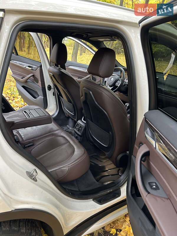 Внедорожник / Кроссовер BMW X1 2017 в Харькове