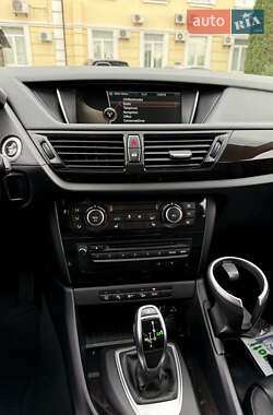 Внедорожник / Кроссовер BMW X1 2014 в 