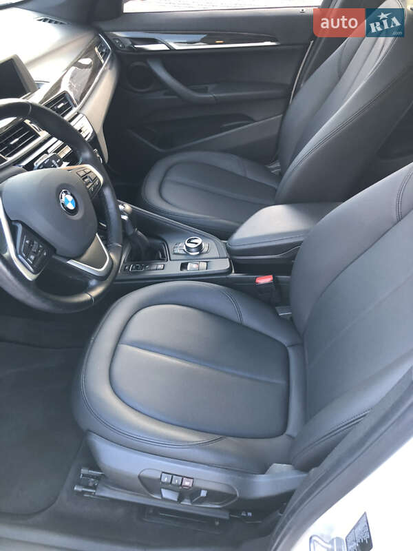 Внедорожник / Кроссовер BMW X1 2016 в Одессе