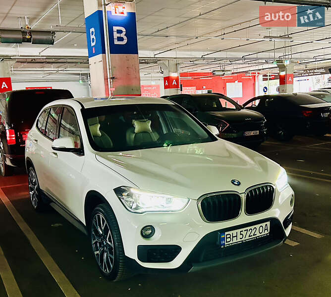 Позашляховик / Кросовер BMW X1 2017 в Одесі