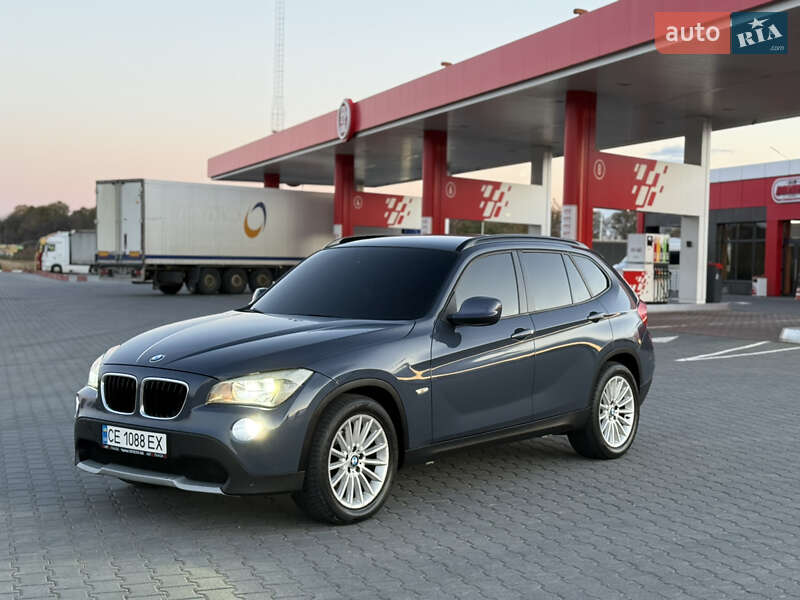 Внедорожник / Кроссовер BMW X1 2011 в Черновцах