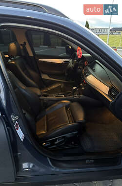 Позашляховик / Кросовер BMW X1 2011 в  фото 41 Позашляховик / Кросовер BMW X1 2011 в