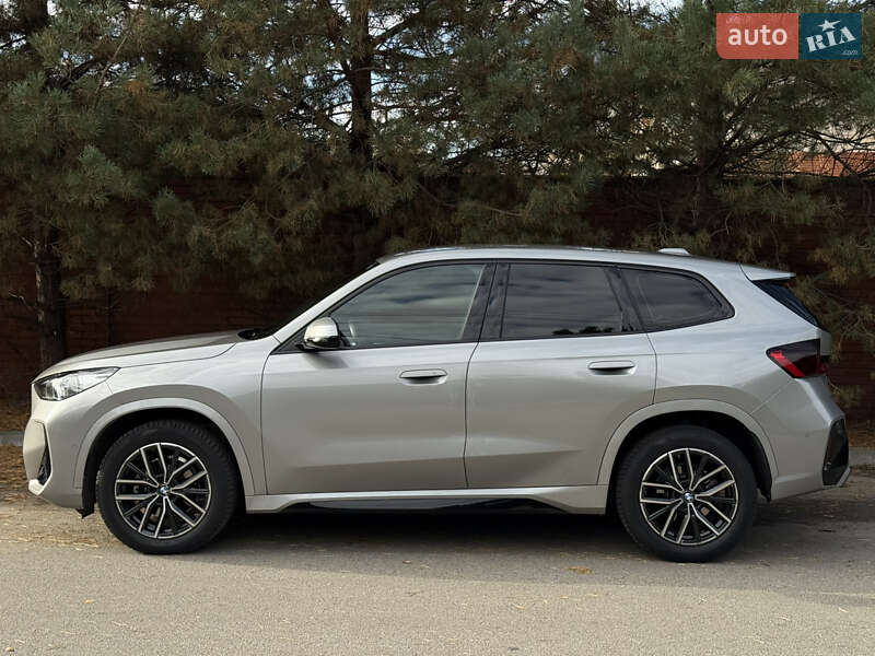 Позашляховик / Кросовер BMW X1 2023 в Києві фото 3 Позашляховик / Кросовер BMW X1 2023 в Києві