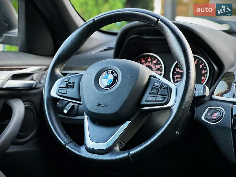 Внедорожник / Кроссовер BMW X1 2016 в Киеве фото 34 Внедорожник / Кроссовер BMW X1 2016 в Киеве