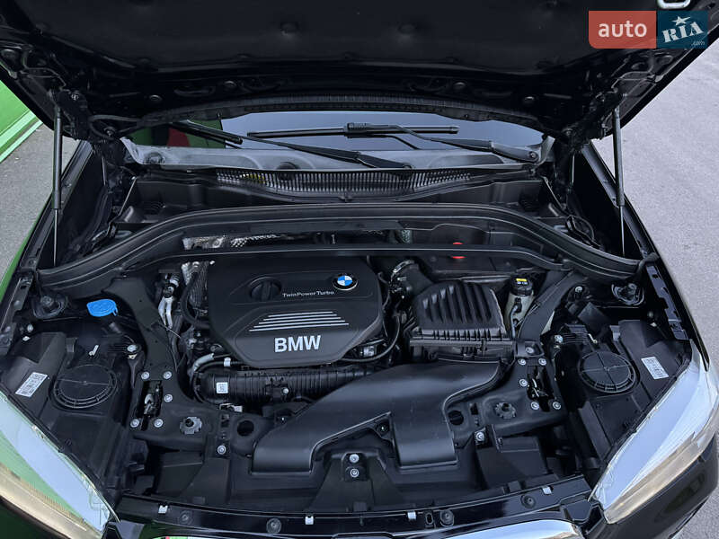 Внедорожник / Кроссовер BMW X1 2016 в Киеве