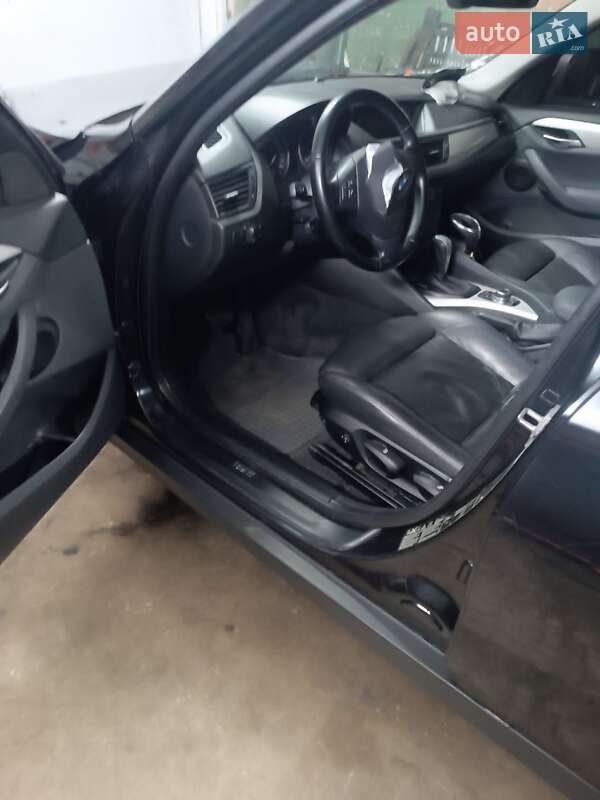 Внедорожник / Кроссовер BMW X1 2011 в Запорожье фото 3 Внедорожник / Кроссовер BMW X1 2011 в Запорожье