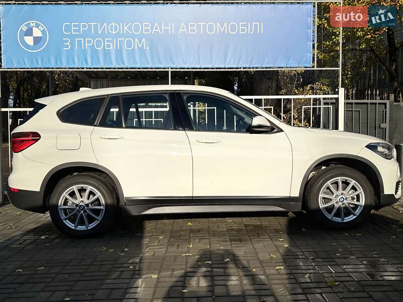 Внедорожник / Кроссовер BMW X1 2017 в Черкассах фото 6 Внедорожник / Кроссовер BMW X1 2017 в Черкассах