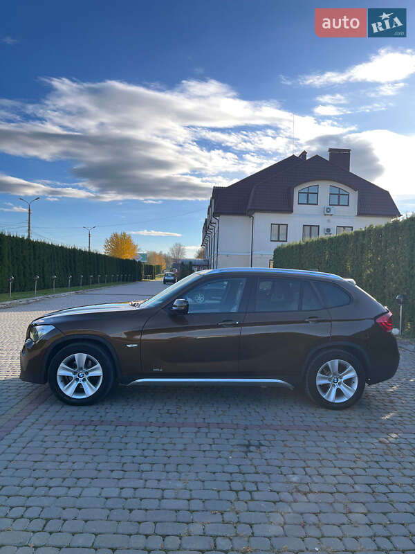 Внедорожник / Кроссовер BMW X1 2010 в Дунаевцах