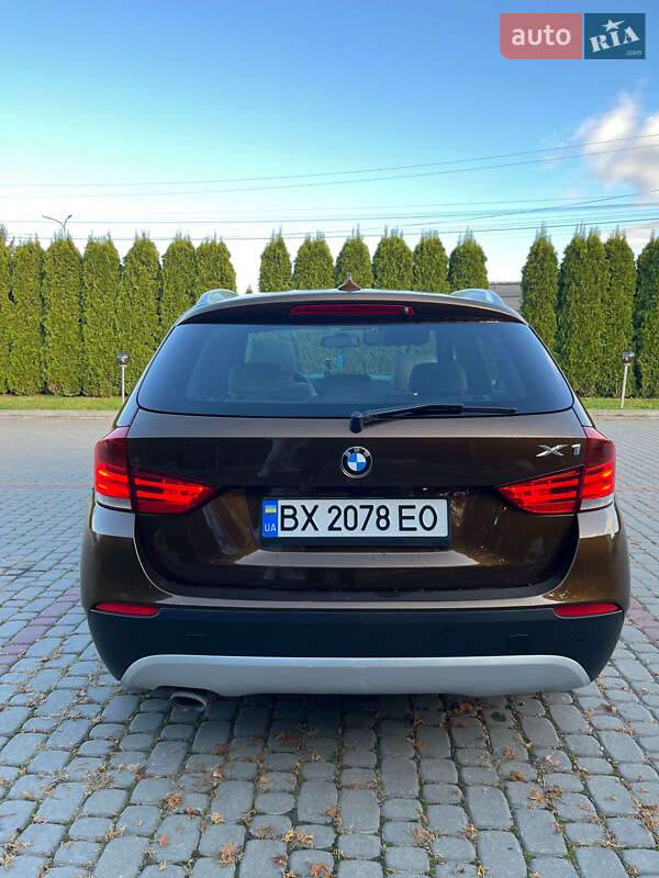 Внедорожник / Кроссовер BMW X1 2010 в Дунаевцах