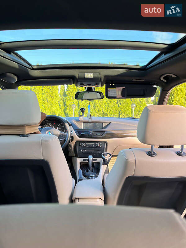 Внедорожник / Кроссовер BMW X1 2010 в Дунаевцах