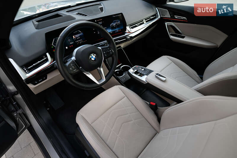 Внедорожник / Кроссовер BMW X1 2023 в Ужгороде