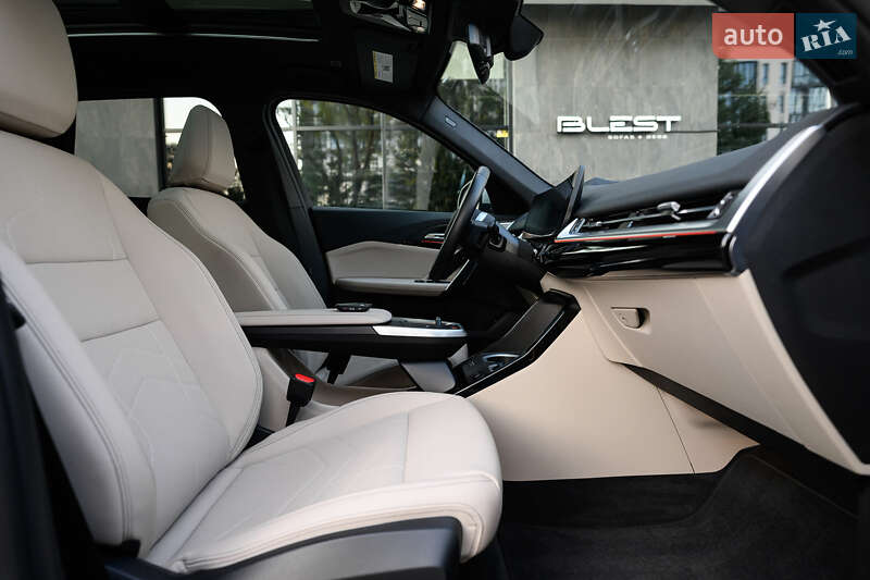 Внедорожник / Кроссовер BMW X1 2023 в Ужгороде