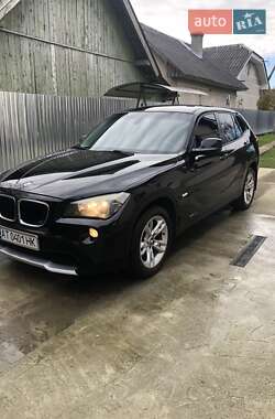 Внедорожник / Кроссовер BMW X1 2010 в Калуше