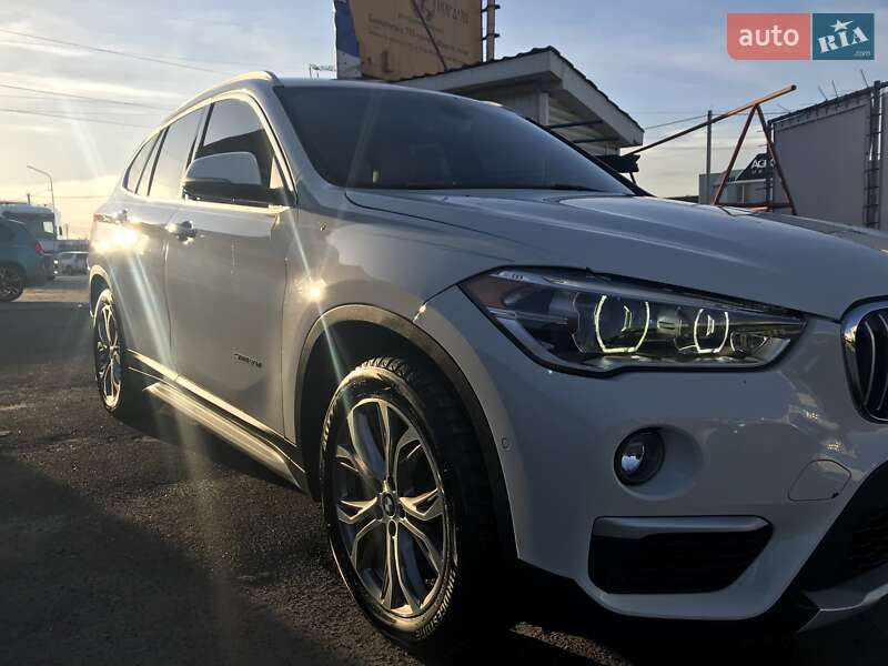 Внедорожник / Кроссовер BMW X1 2017 в Киеве