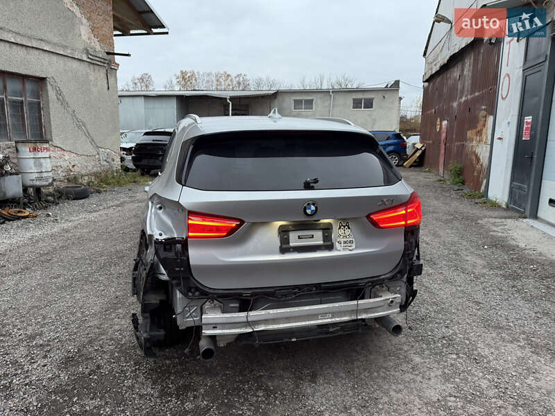 Внедорожник / Кроссовер BMW X1 2016 в Тернополе