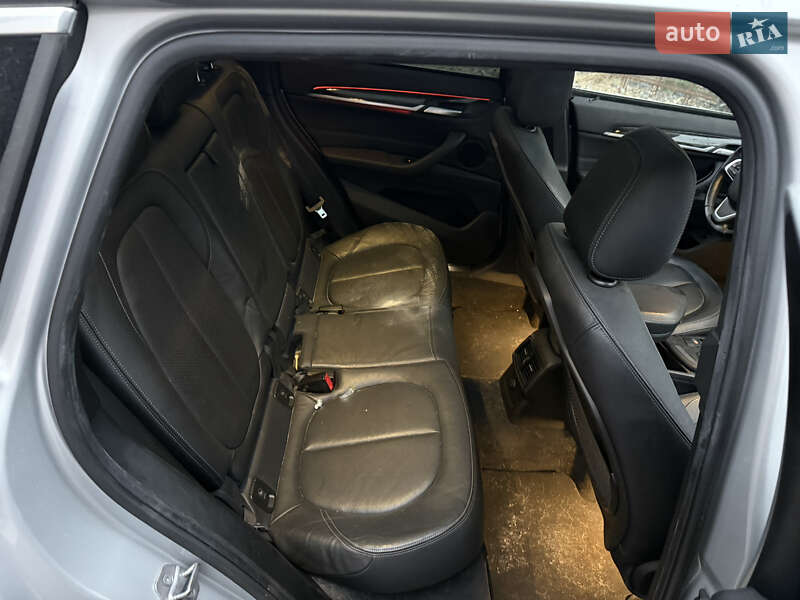 Внедорожник / Кроссовер BMW X1 2016 в Тернополе