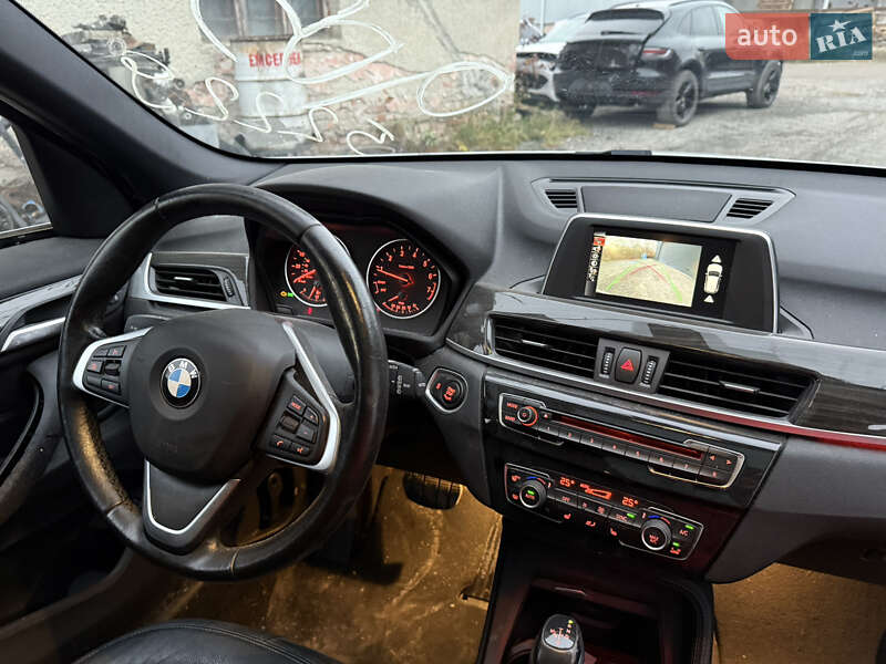 Внедорожник / Кроссовер BMW X1 2016 в Тернополе