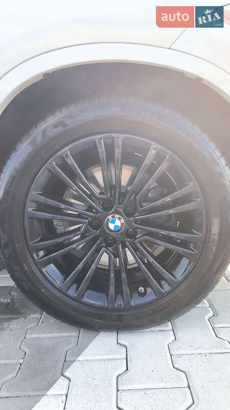 Внедорожник / Кроссовер BMW X1 2018 в Киеве