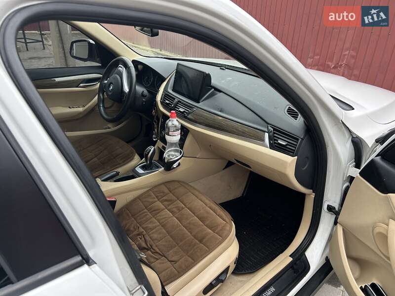 Внедорожник / Кроссовер BMW X1 2014 в Одессе