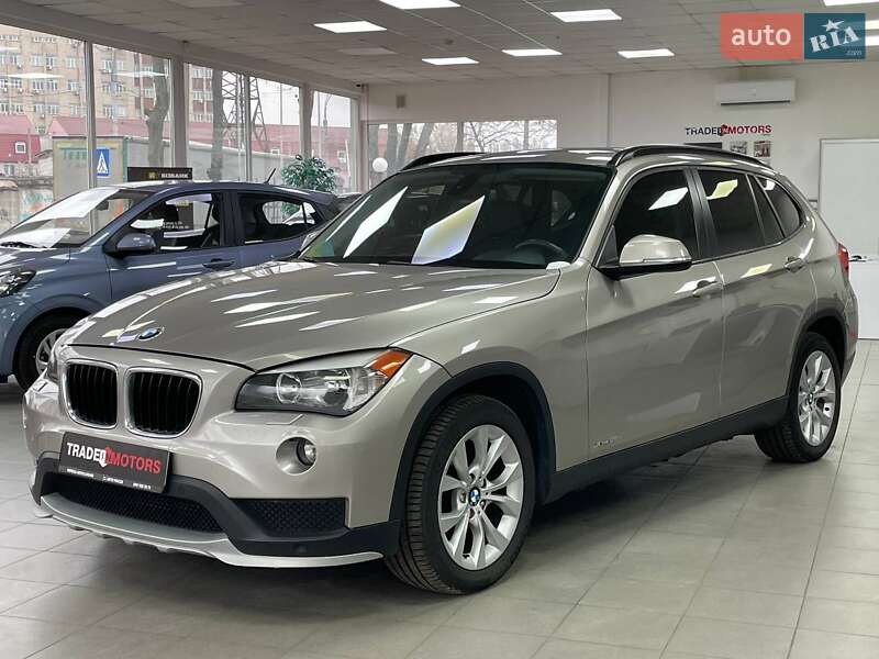 Внедорожник / Кроссовер BMW X1 2014 в Киеве