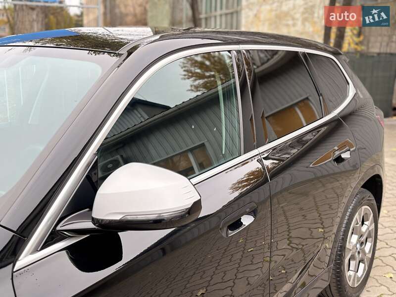 Внедорожник / Кроссовер BMW X1 2023 в Черкассах