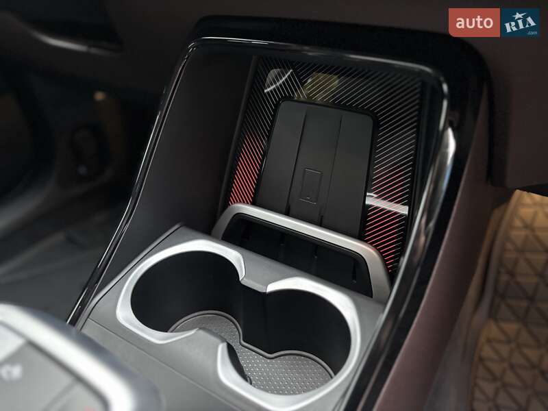 Внедорожник / Кроссовер BMW X1 2023 в Черкассах