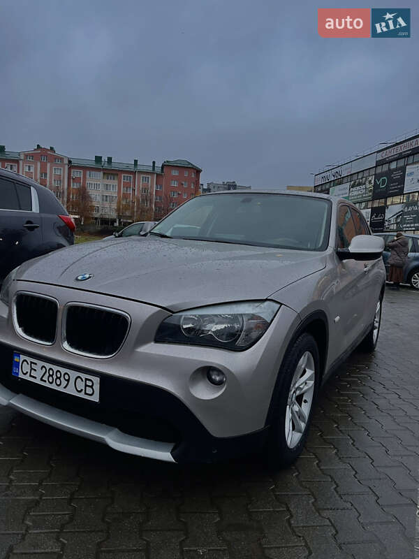 Позашляховик / Кросовер BMW X1 2011 в Чернівцях