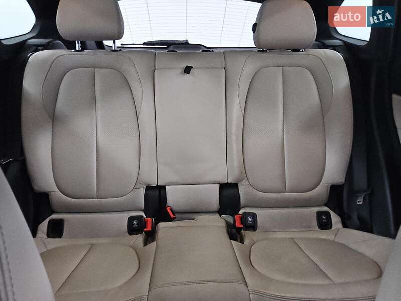 Внедорожник / Кроссовер BMW X1 2017 в Ивано-Франковске