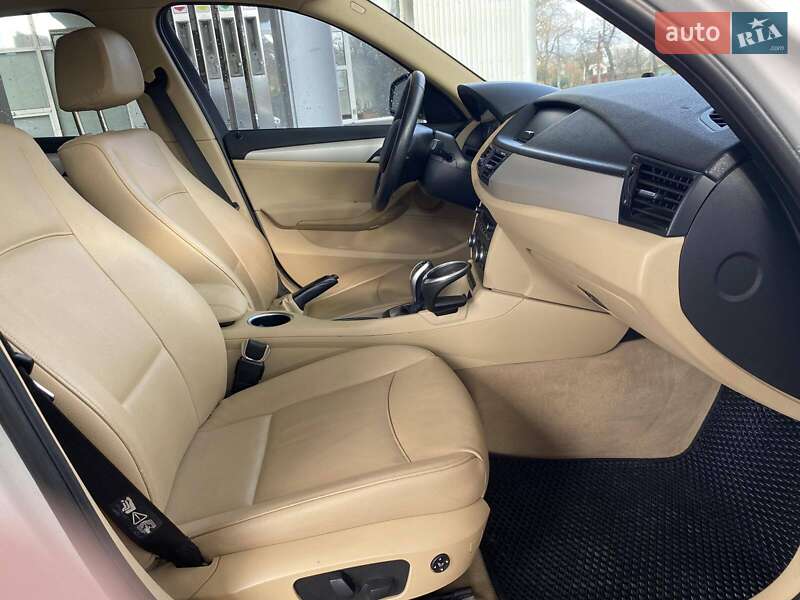 Позашляховик / Кросовер BMW X1 2014 в Миколаєві