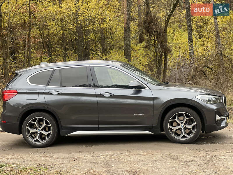 Внедорожник / Кроссовер BMW X1 2016 в Киеве