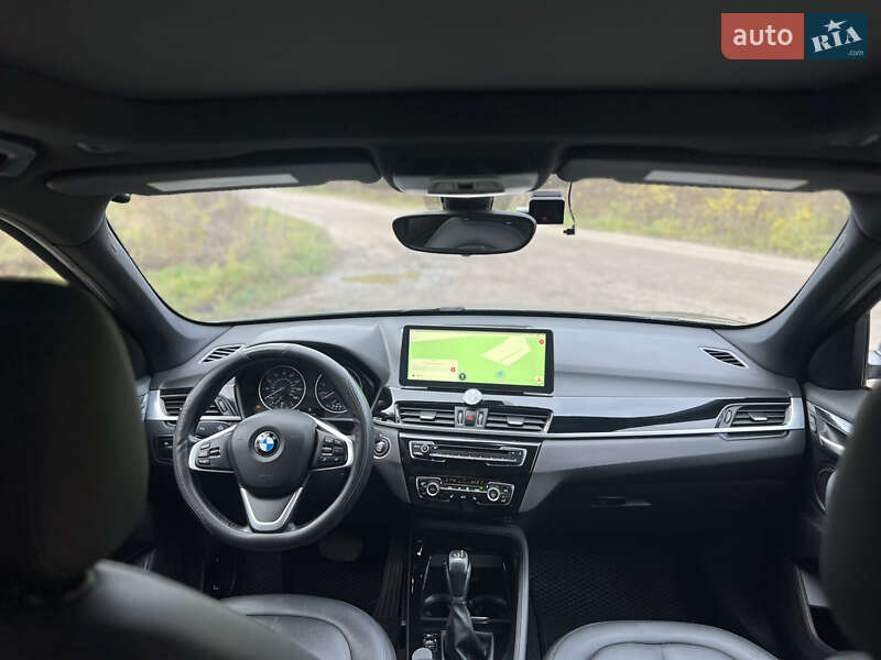 Внедорожник / Кроссовер BMW X1 2016 в Киеве
