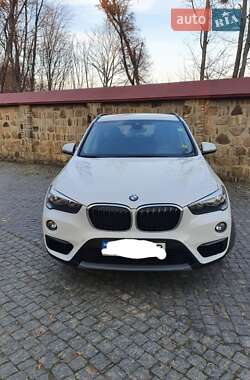 Внедорожник / Кроссовер BMW X1 2016 в Черновцах