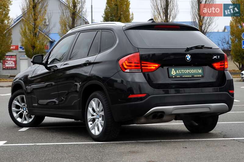 Внедорожник / Кроссовер BMW X1 2013 в Киеве