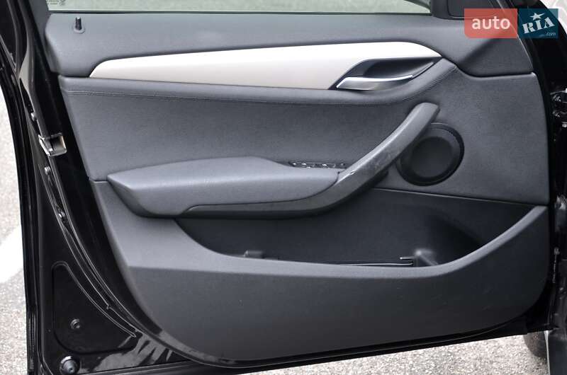 Внедорожник / Кроссовер BMW X1 2013 в Киеве