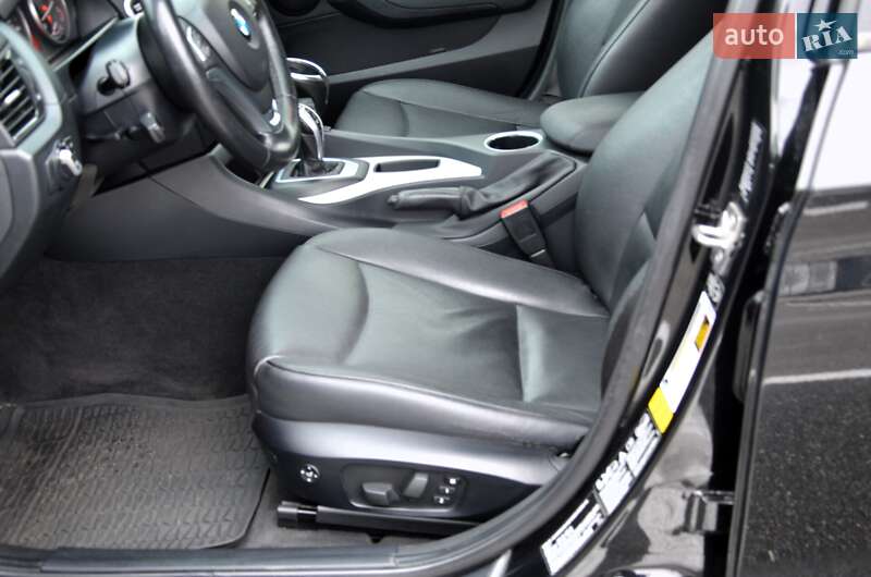 Внедорожник / Кроссовер BMW X1 2013 в Киеве