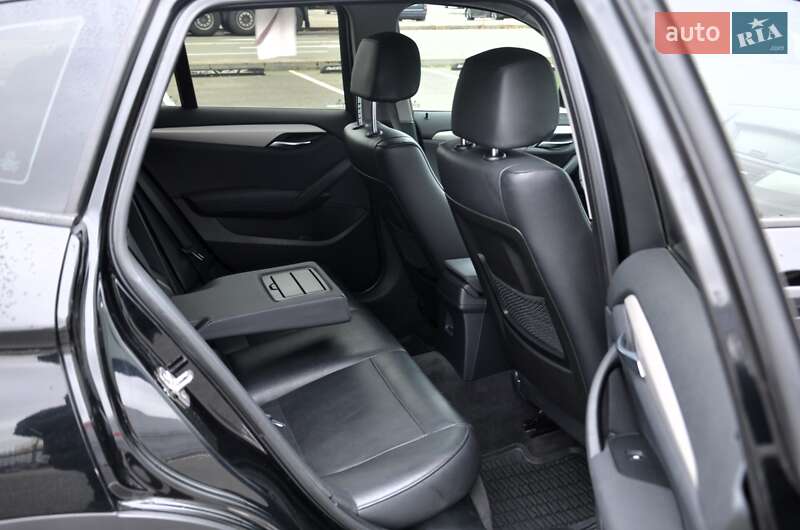 Внедорожник / Кроссовер BMW X1 2013 в Киеве