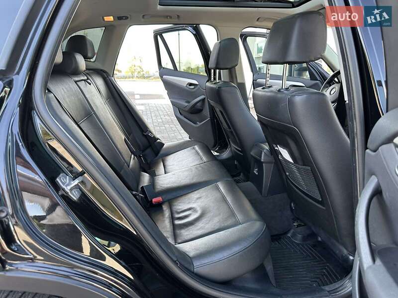 Внедорожник / Кроссовер BMW X1 2013 в Днепре