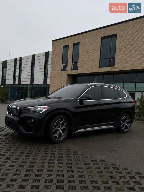 Внедорожник / Кроссовер BMW X1 2019 в Хмельницком