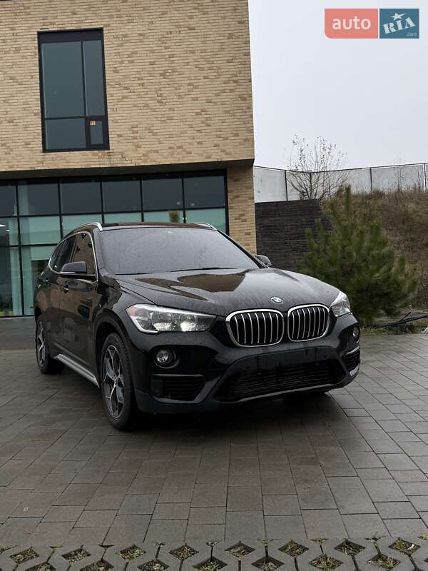 Внедорожник / Кроссовер BMW X1 2019 в Хмельницком
