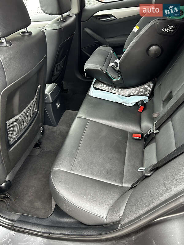 Внедорожник / Кроссовер BMW X1 2014 в Одессе