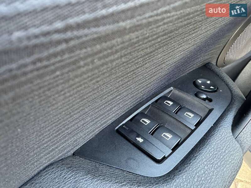 Внедорожник / Кроссовер BMW X1 2012 в Львове фото 11 Внедорожник / Кроссовер BMW X1 2012 в Львове